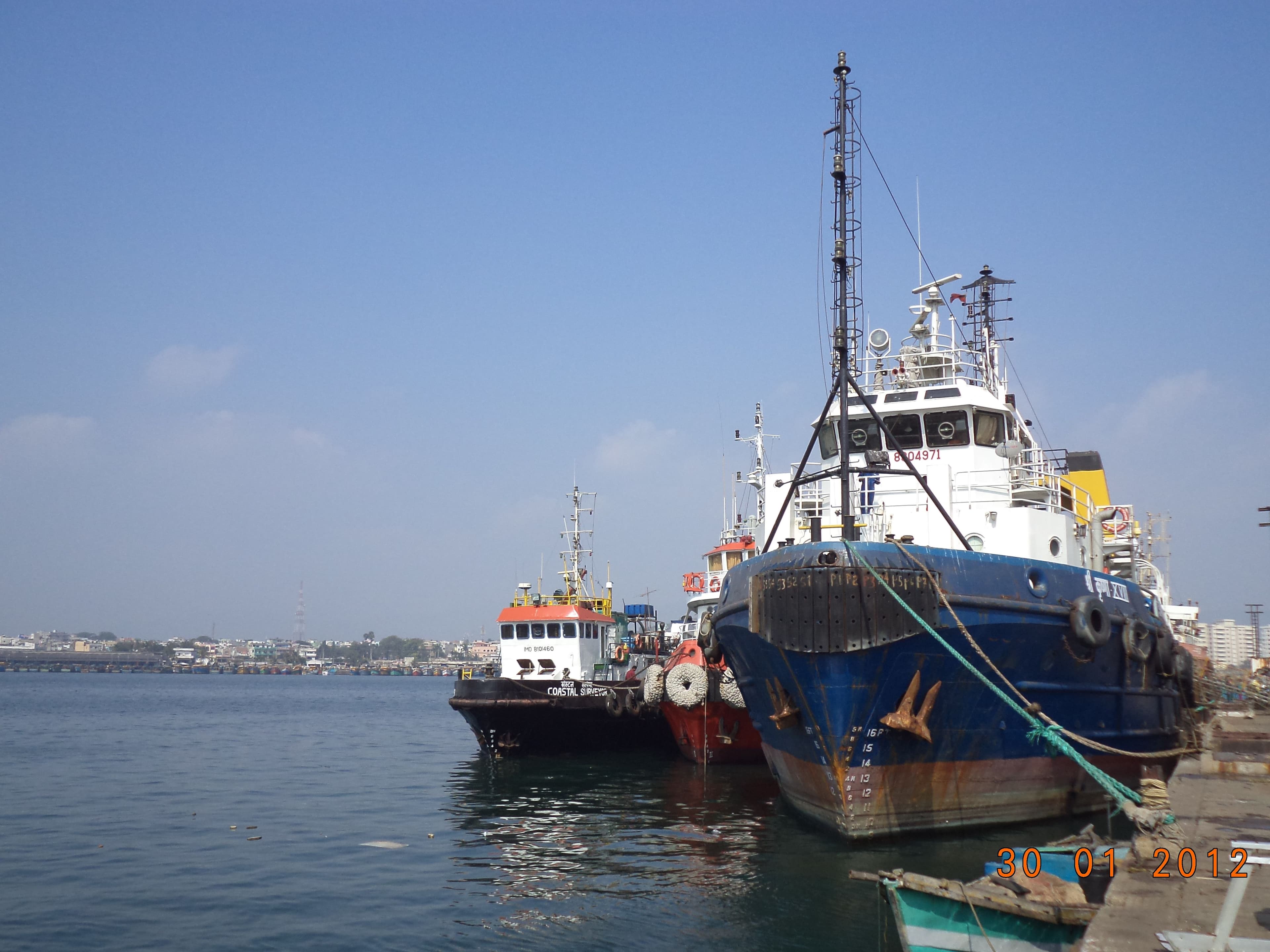 A short ride to Dholai port